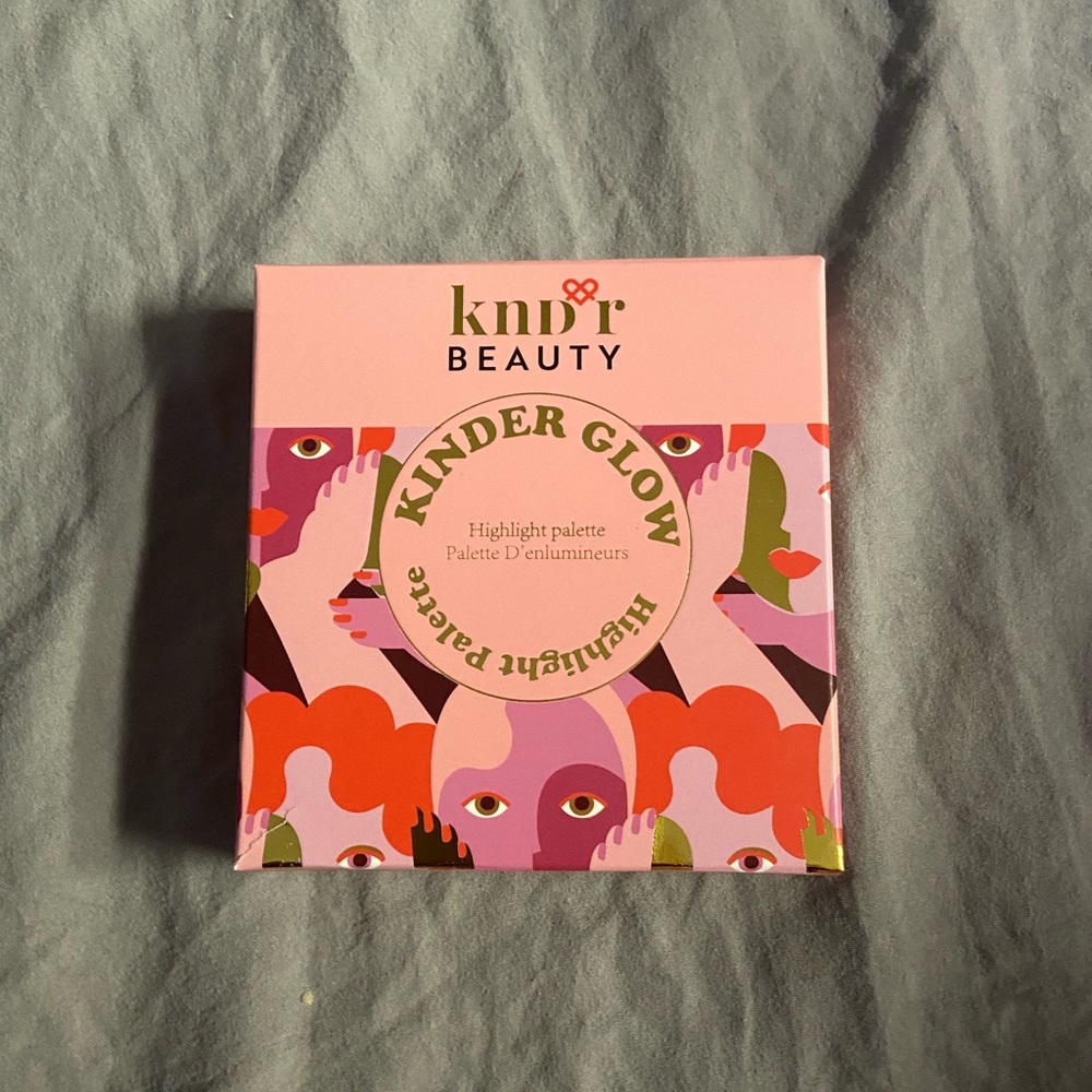 Kndr Beauty Highlighter Palette